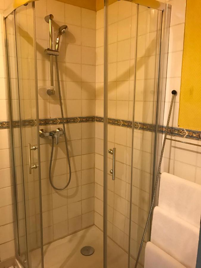 Magdeleine Hotel 3*